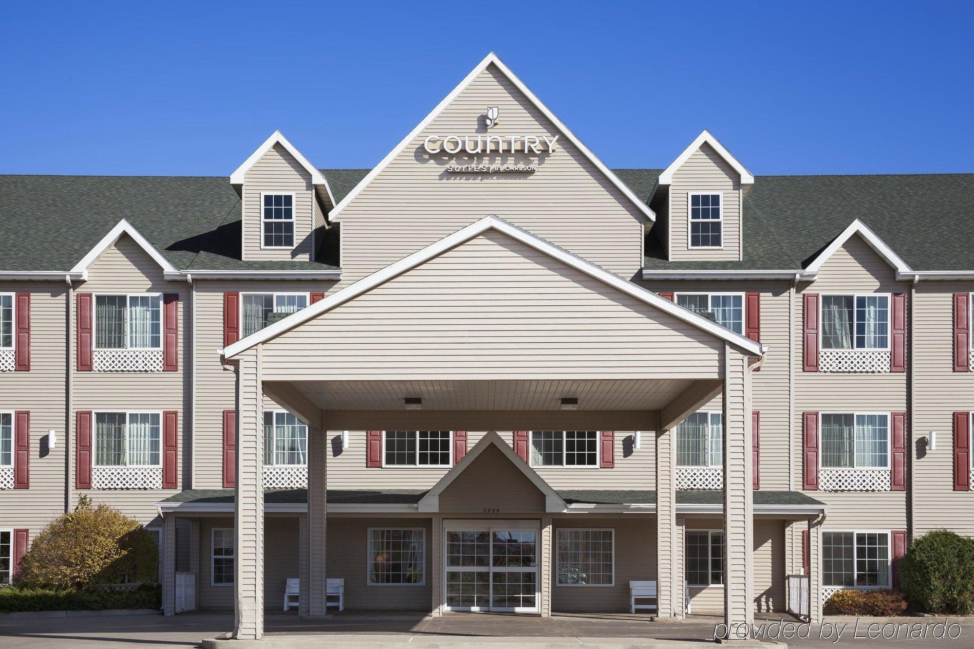 Country Inn & Suites By Radisson Bismarck Waterpark Exterior foto
